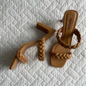 Braided heels *POST OFFICE DAY - EVERYTHING 20% OFF UNTIL MARCH 10TH AT 5PM EST*